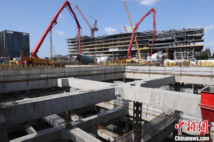     施工现场。　张亨伟　摄