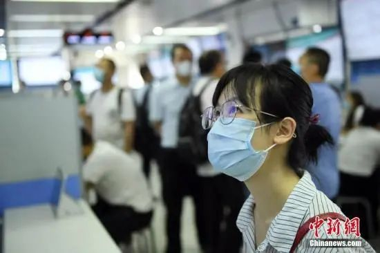 资料图：广州今年首场现场招聘会。中新社记者 姬东 摄 图文无关