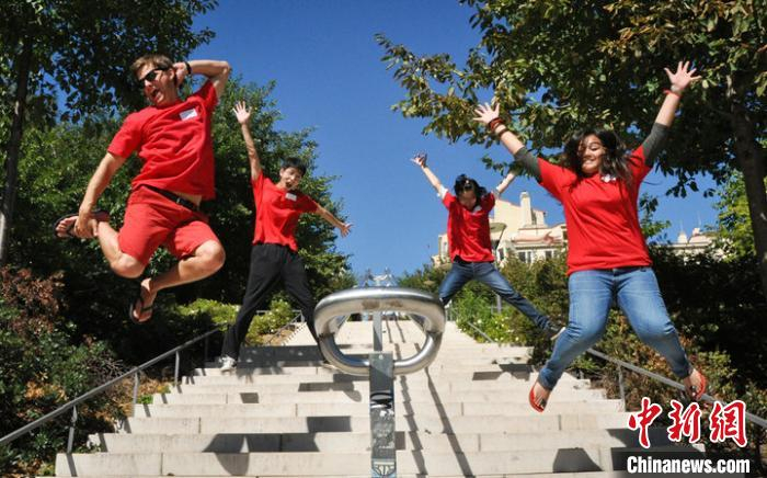 浙江大学管理学院全球创业计划学生。　浙江大学管理学院供图