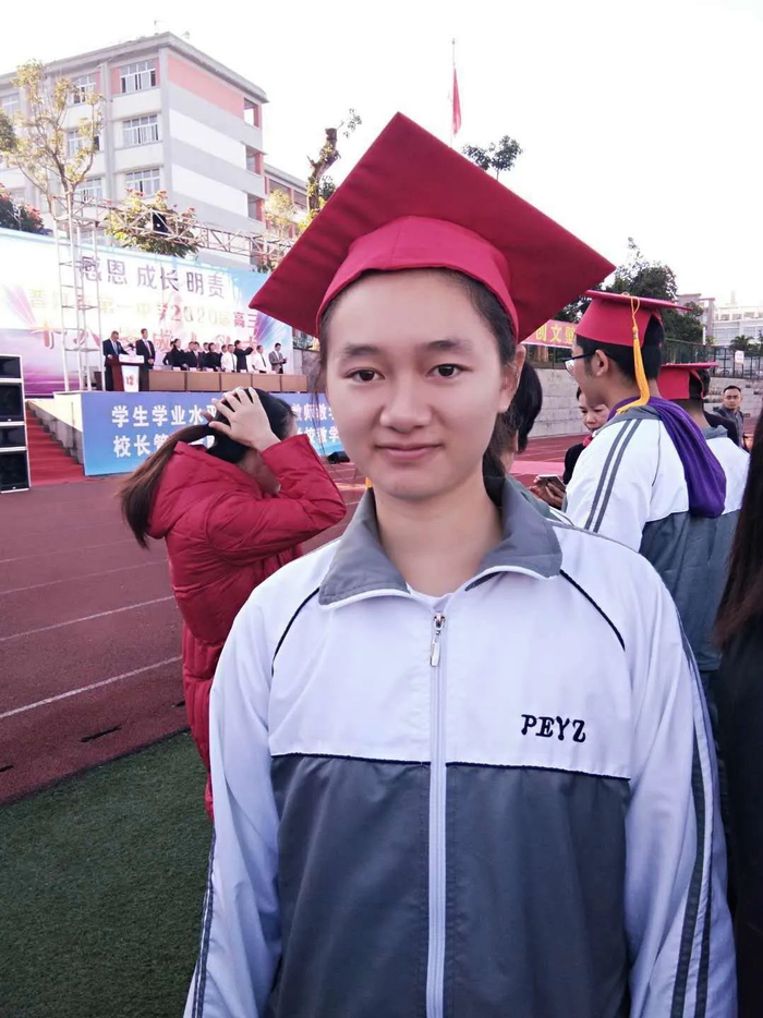 半年前，尚未查出白血病时的小李。受访者供图