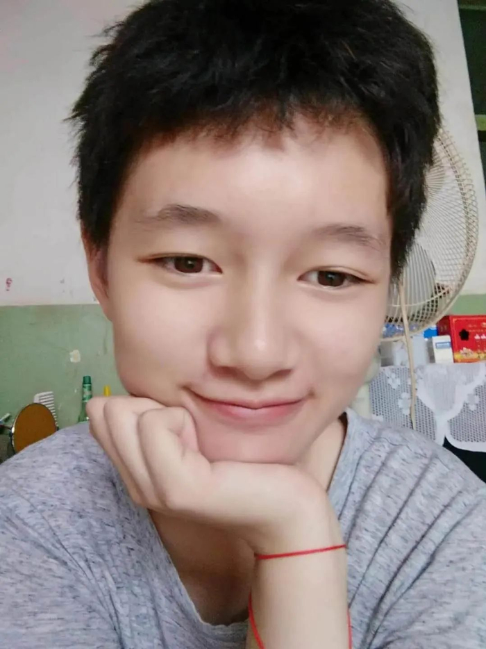 刚接受化疗时小李  受访者供图