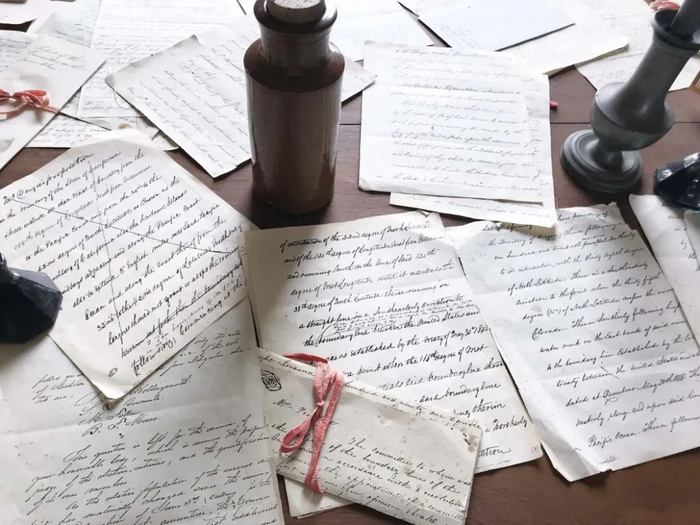 最早的加州法律文件 尘雪 摄