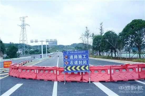  10月2日凯都大道部分路段依然在施工&nbsp; 图片来源：中国新报