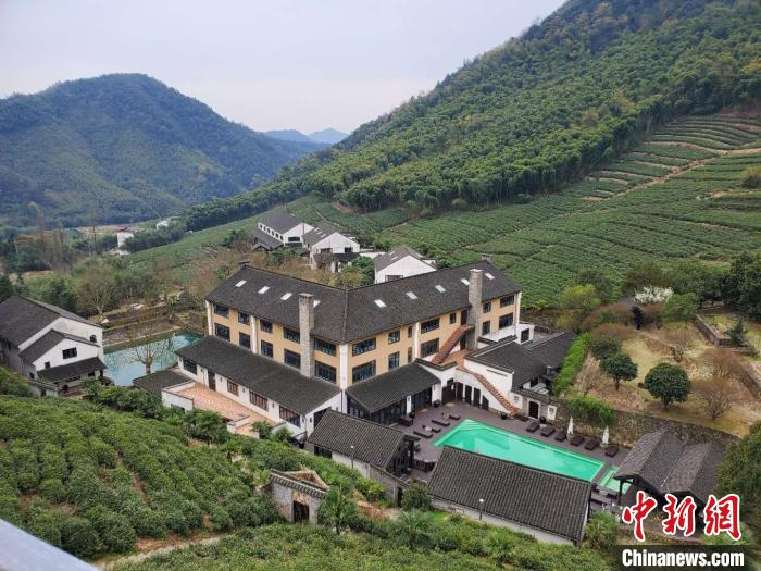 坐落在大山里的莫干山民宿莫干山镇提供