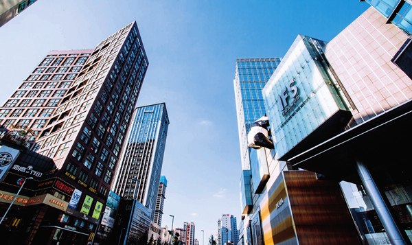 ▲成都IFS，熊猫爬楼网红打卡地成都市委外宣办供图