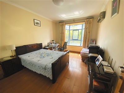 高文彬去世前居住的卧室。