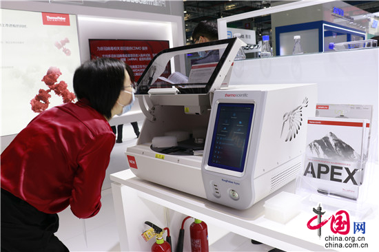 Thermo Scientific™KingFisher™Apex 自动磁珠纯化系统。中国网记者 彭瑶 摄