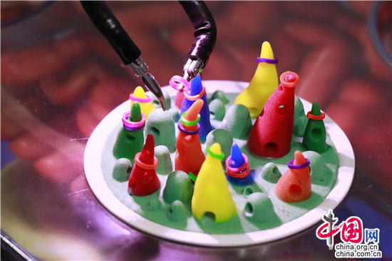 达芬奇SP手术系统。中国网记者 彭瑶 摄