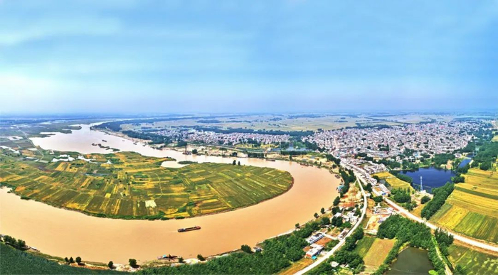 安徽阜南曹集古渡淮河湾。新华网发（刘玉华 摄）