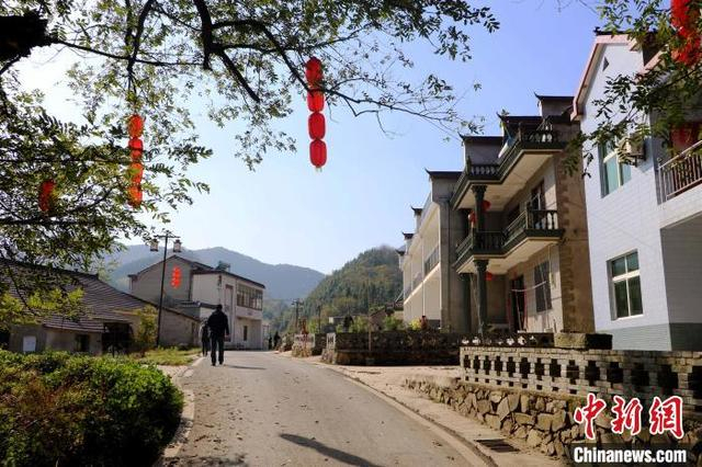 霭里村一隅。 张强 摄