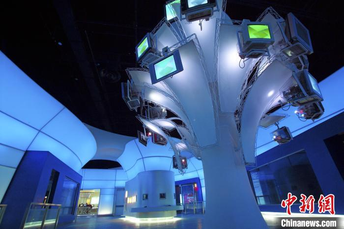 上海科技馆信息时代展区——信息树。上海科技馆 供图