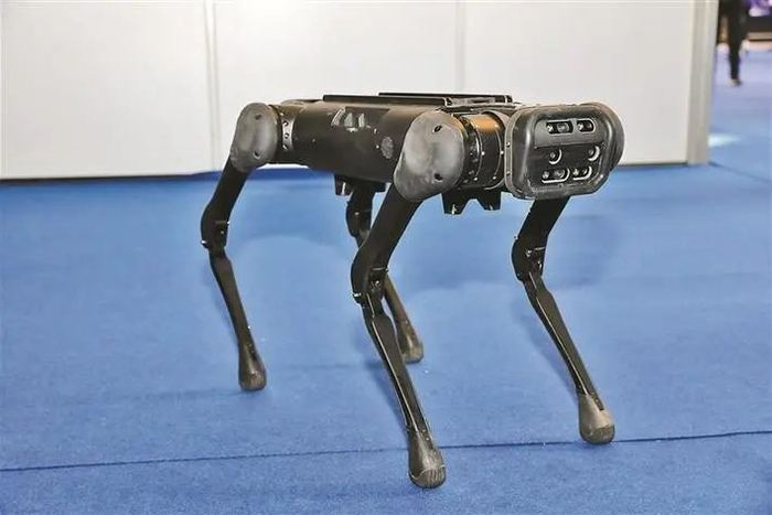 ▲具有卓越运动性能的机器狗