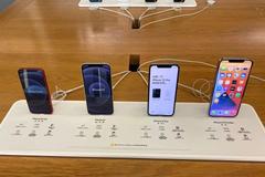 最大iPhone12开卖 黄牛只愿加价两三百收购