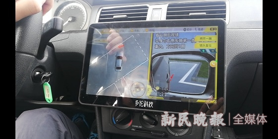 图说：智能驾培实车训练时，如果学员操作不当，系统会立即刹车并再次教授正确操作方式 图片均为罗水元摄