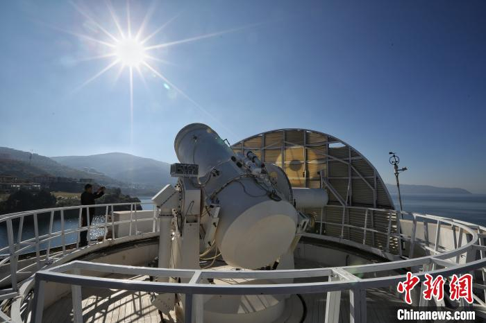 抚仙湖太阳观测站主力观测设备：一米新真空红外太阳望远镜。 李雪峰摄