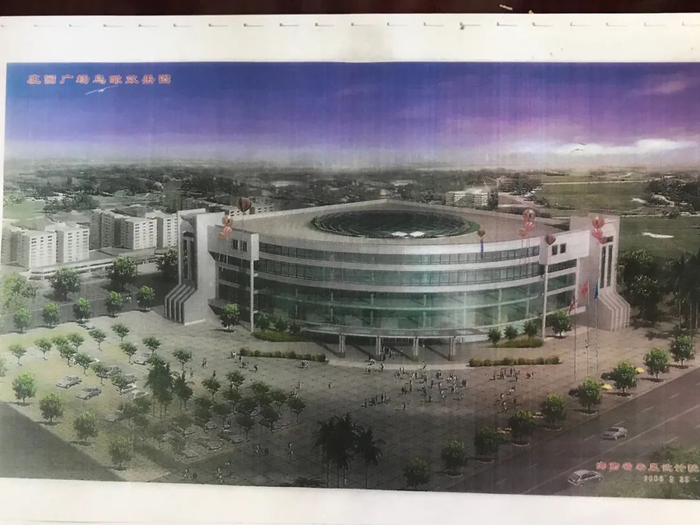 庄园广场5层楼方案的设计效果图。