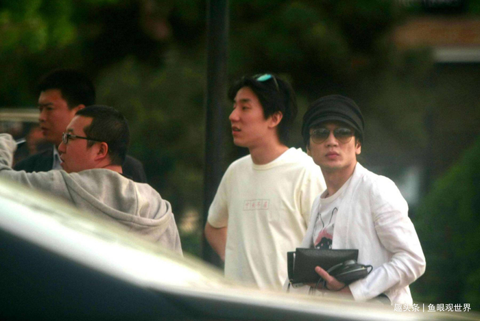 2009年,王烁以388万拍得紫檀宫殿模型送给周迅,一转身便入了狱|富二代|王烁|周迅