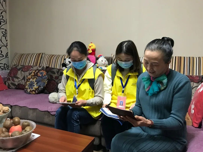 今起，人口普查登记正式拉开帷幕。周小平 摄