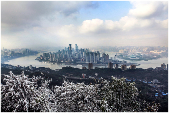 雪中的渝中半岛，拍摄于2010年12月。罗大万 摄