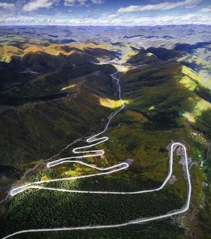 四川省阿坝藏族羌族自治州的壤塘县