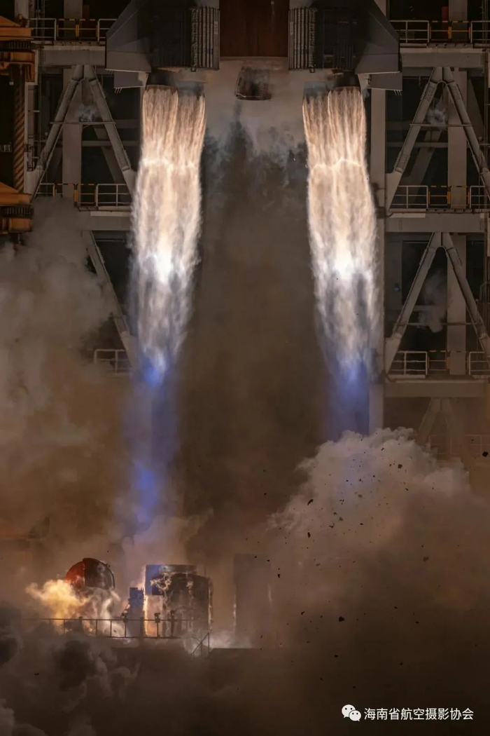 火箭烈焰（图源：海南省航空摄影协会，摄影师：肖海林）&nbsp;