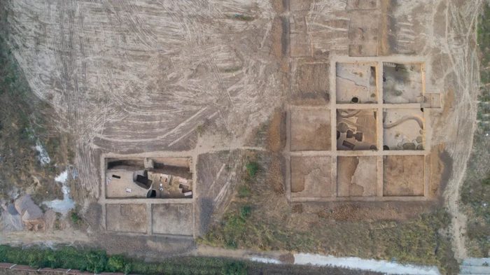 　余庄遗址发掘区域航拍图