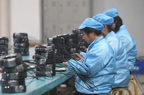 图/新华社