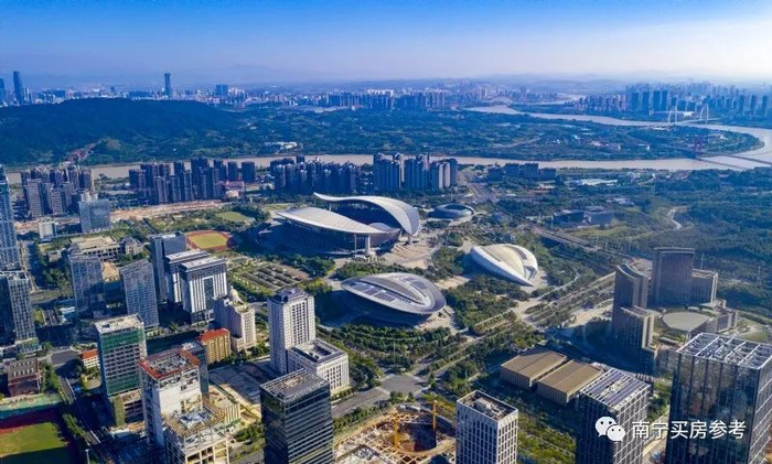 ▲2020年五象新区已成为南宁一张新名片。南宁晚报记者 黄维业摄