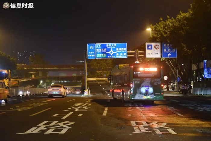 第一辆车驶上立交桥第三层。 信息时报记者 陈引 摄