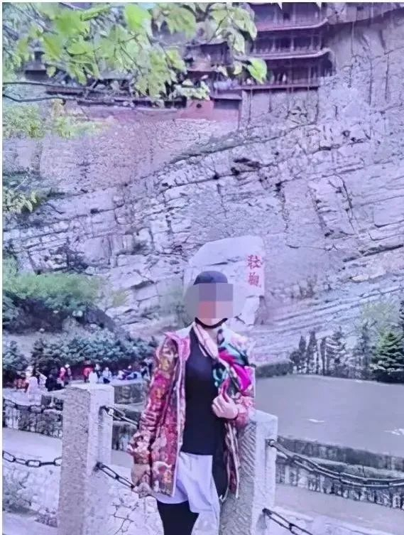 爆料人王女士提供的乔某照片