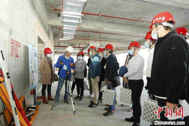 广东省智慧工地暨绿色施工现场观摩会在广州京广协同创新中心项目工地举行 俞佳航 摄