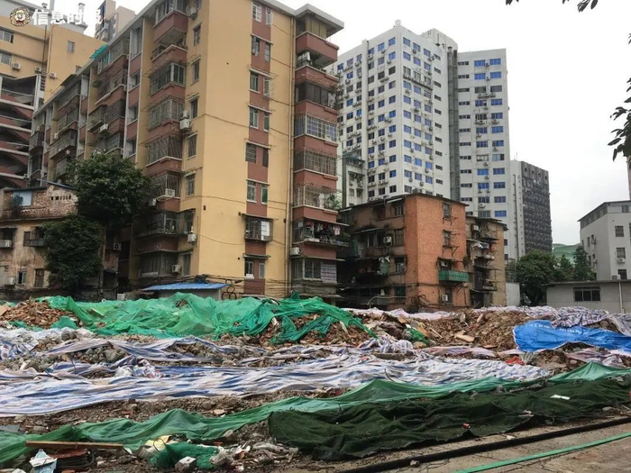 此前，被拆除的市二宫电影院。信息时报记者 蔡晓素 摄