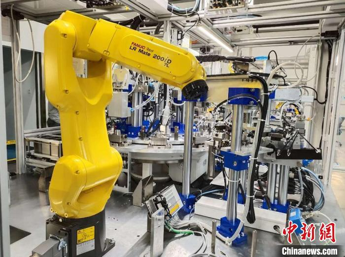 浙江一家企业内的生产设备。　王逸飞 摄