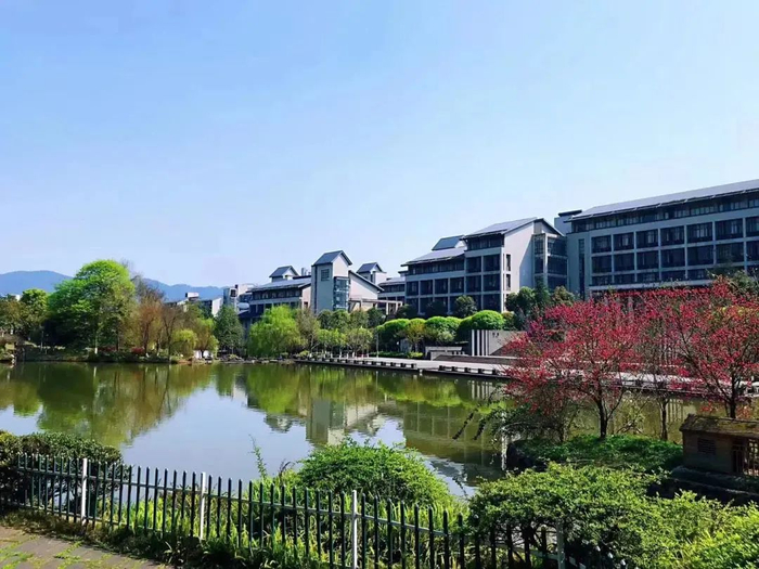 重庆理工大学校园风光 重庆理工大学供图