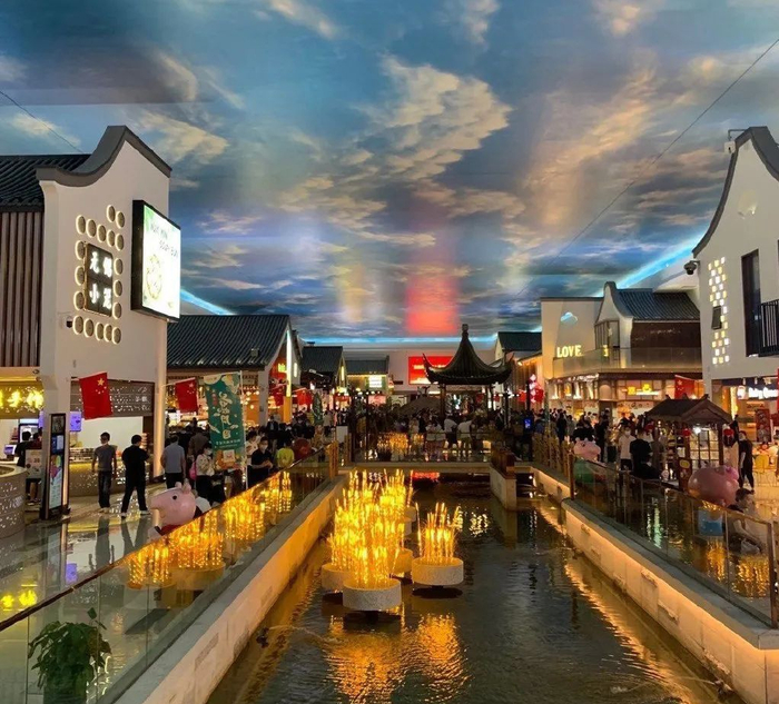 苏州阳澄湖服务区，图片来自社交媒体