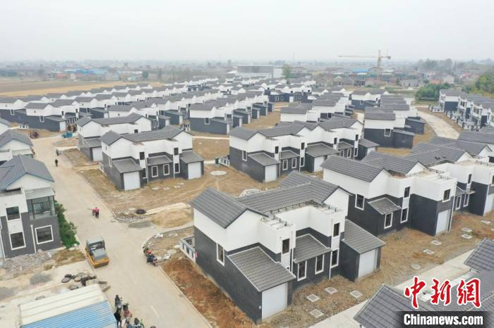航拍即将交付的正东新型农村社区二期。　陈华 摄