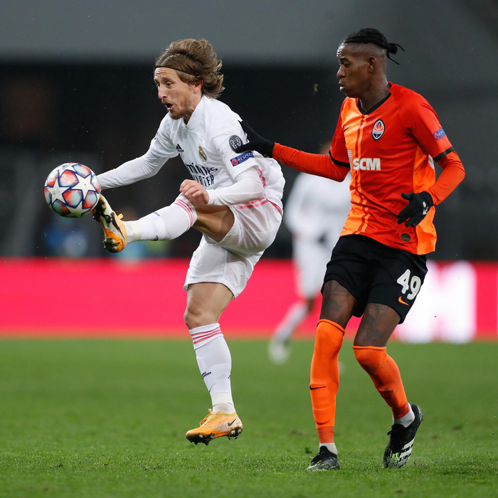 “三冠”功臣莫德里奇也年事已高。