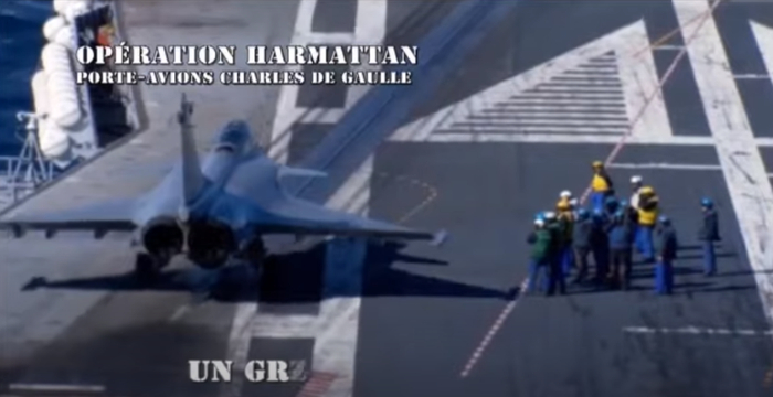 在2011年利比亚打击行动中，尽管法国海军不需要组成大的机队，但“戴高乐”号的甲板运作效率低下还是让法国海军有些手忙脚乱