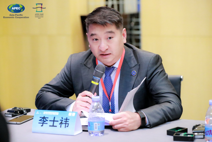 将国台龙耀年份酒带上apec李士祎要为酱酒再添一把火