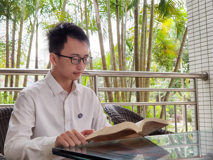 杨宇恒：志愿时数过千小时的“学生哥”！
