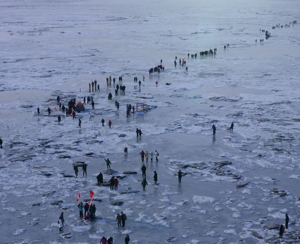 图说：冰凌穿越