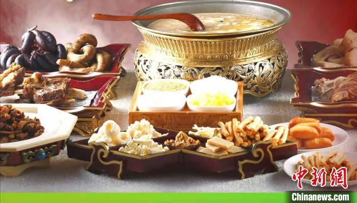 图为锡林郭勒早茶的“豪华阵容”。锡林郭勒盟正蓝旗宣传部供图