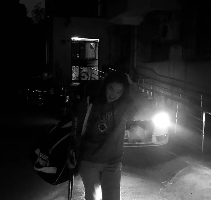 背着装备的黄滟