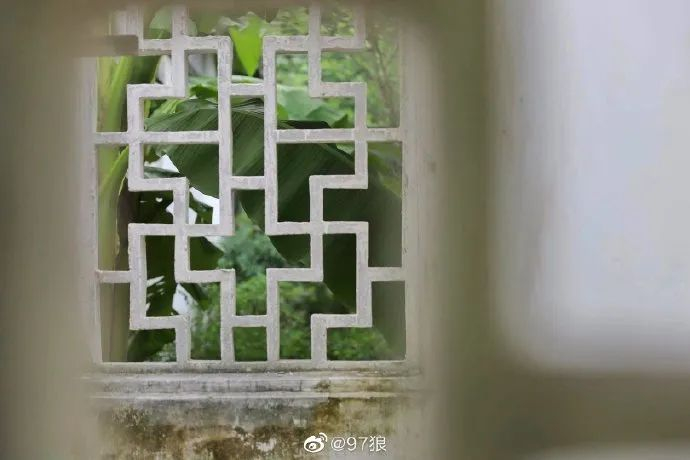 亦窗亦门亦景，探寻江南园林的古窗浪漫|文人_新浪新闻
