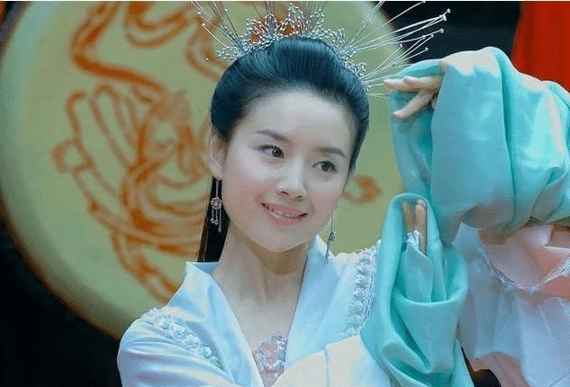 "好白菜被猪拱"的4位女明星,看到照片,网友:最后一对意难平
