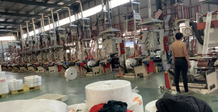 沃科美的厂房内有多台机器闲置。贝壳财经记者摄