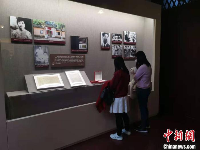 杨开慧情意浓浓的书信引人关注。　陈静 摄