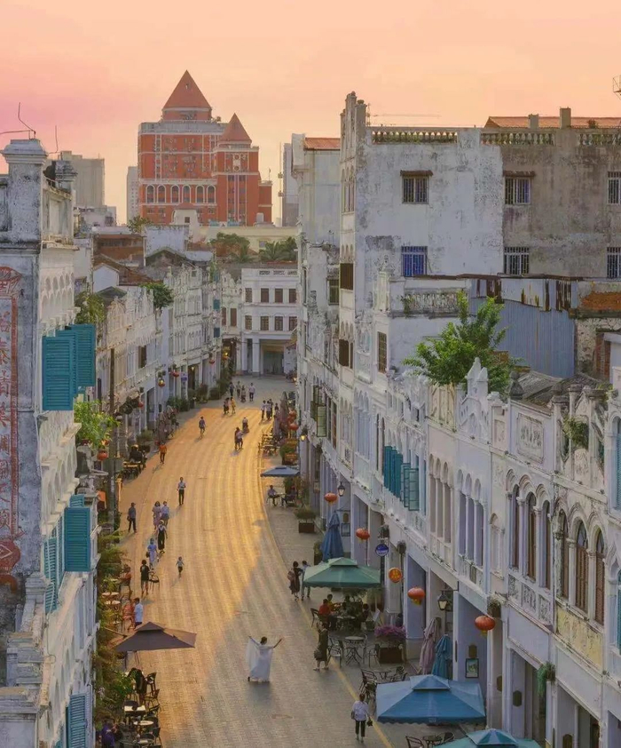 ▲海口骑楼老街。