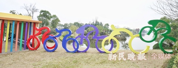 图说：七彩自行车道驿站