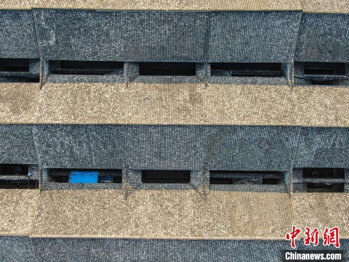 关西新围也被誉为“东方的古罗马城堡”和“建筑教科书”。　刘力鑫 摄